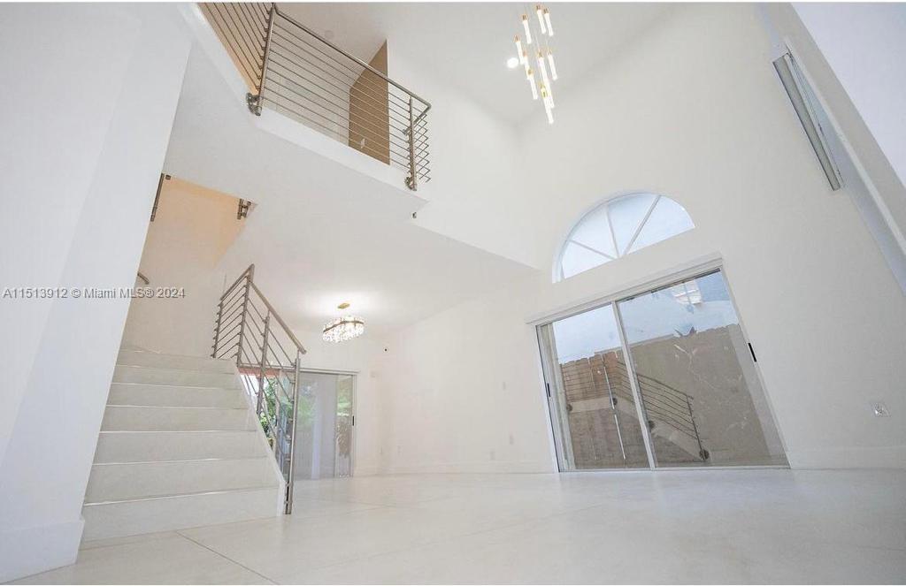 DORAL MEADOWS 1ST ADDN - Residential