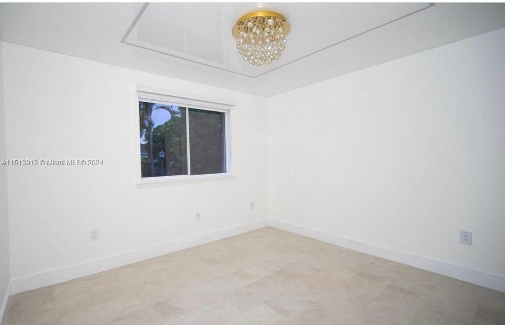DORAL MEADOWS 1ST ADDN - Residential