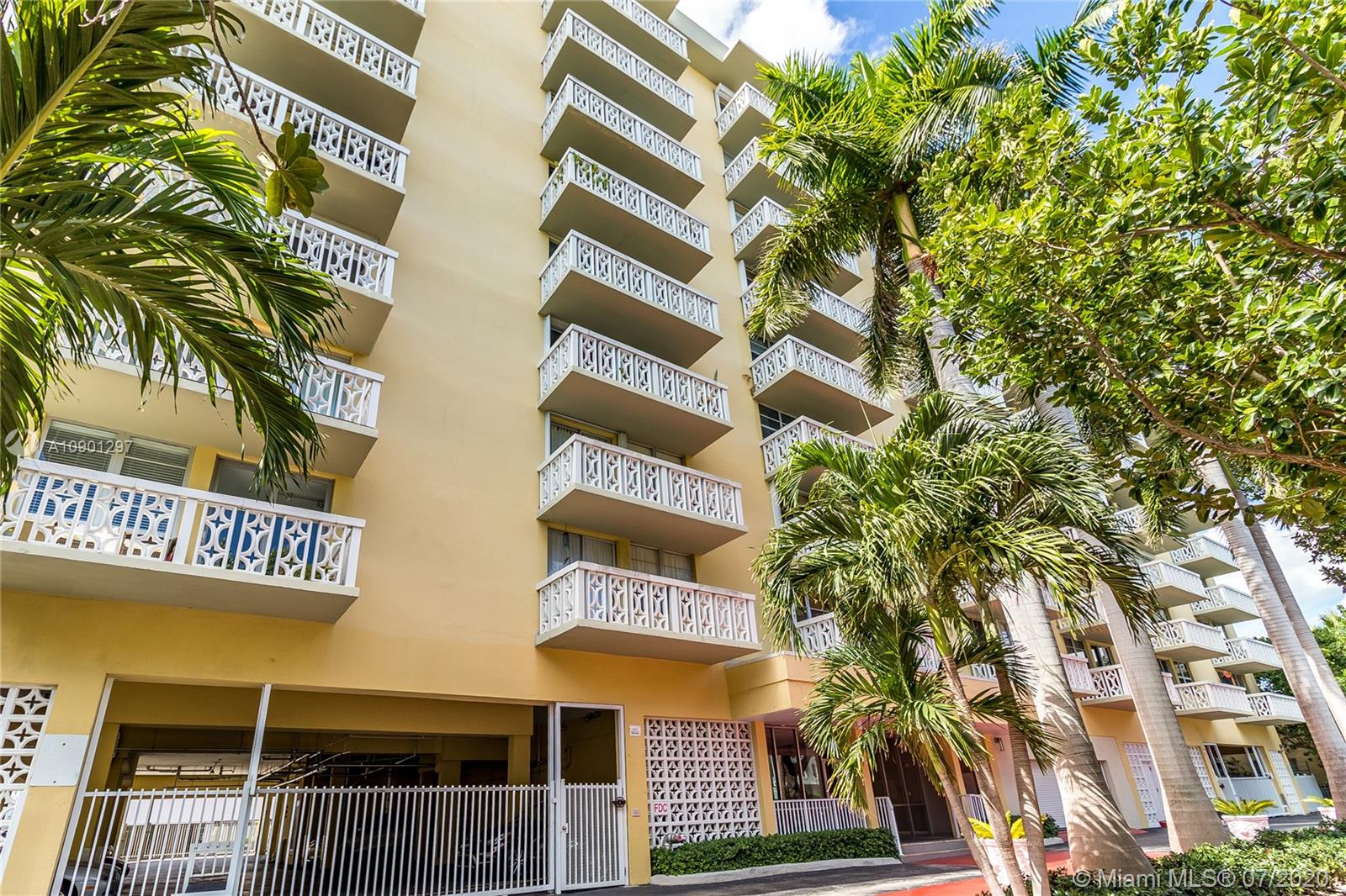 ADMIRAL TOWERS CONDO - Residential Lease