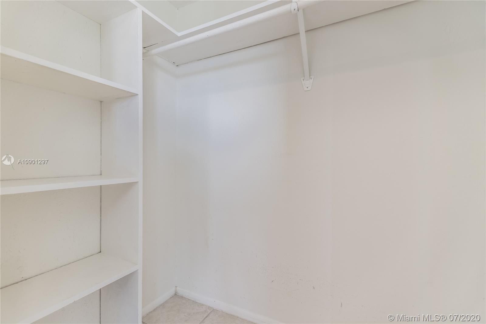 ADMIRAL TOWERS CONDO - Residential Lease