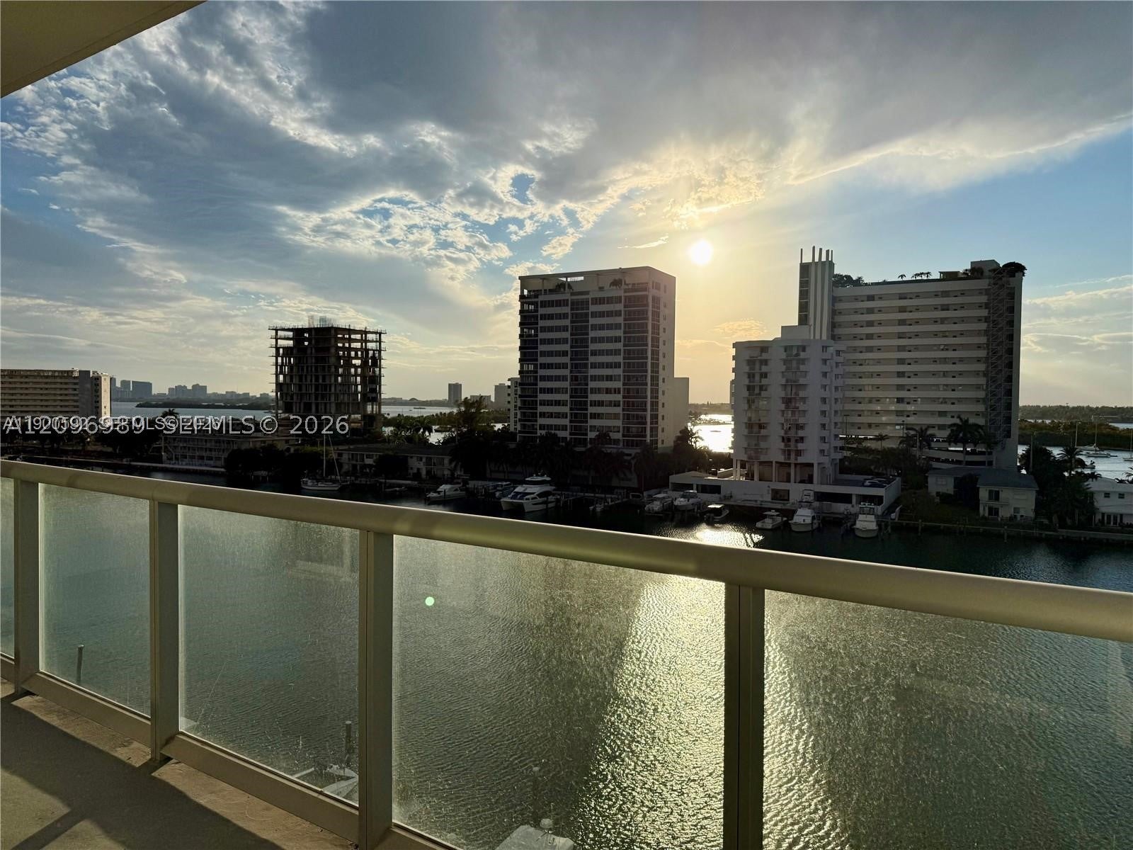 7928 East Dr 705
