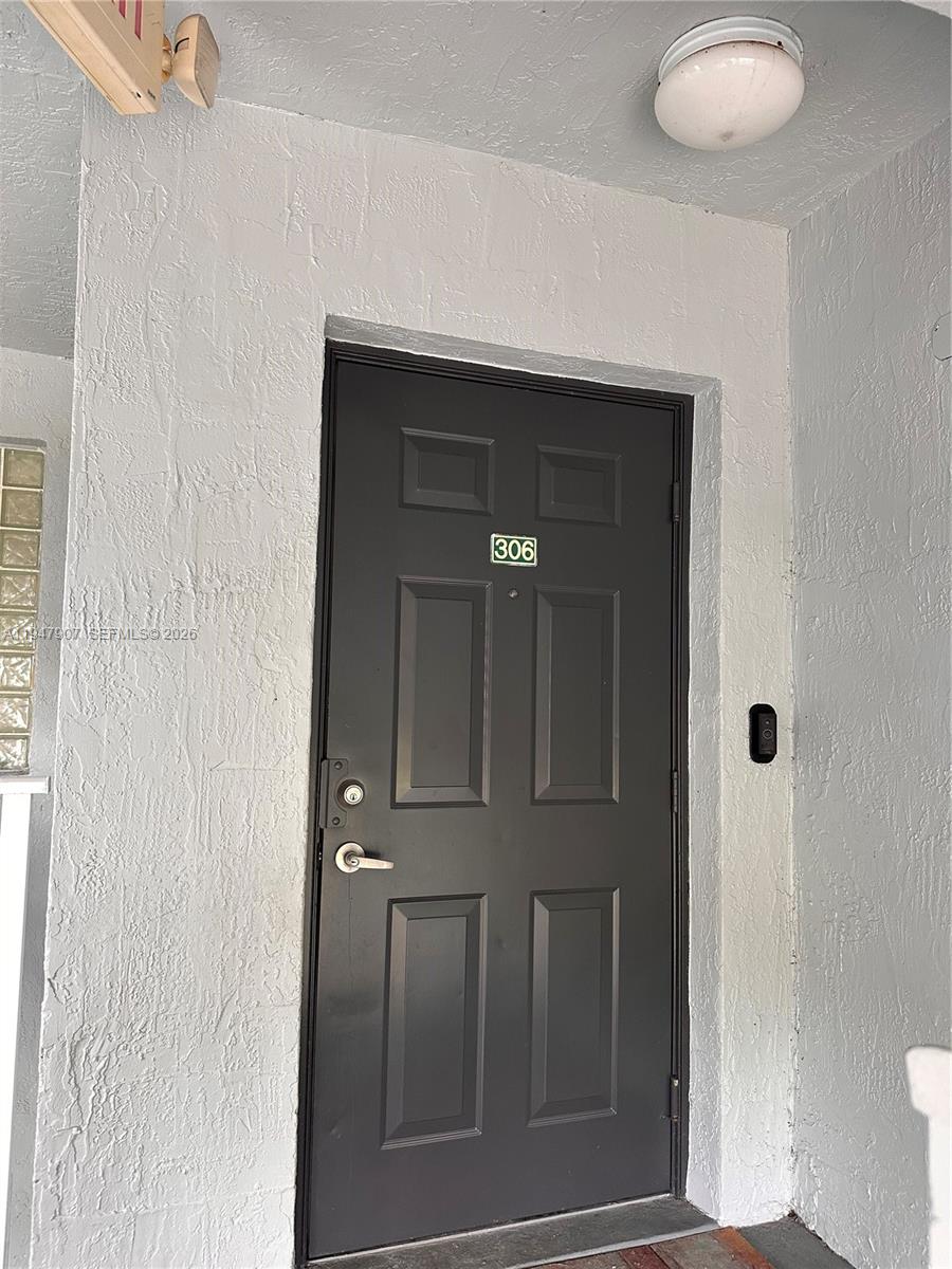 LA VIA CONDO - Residential