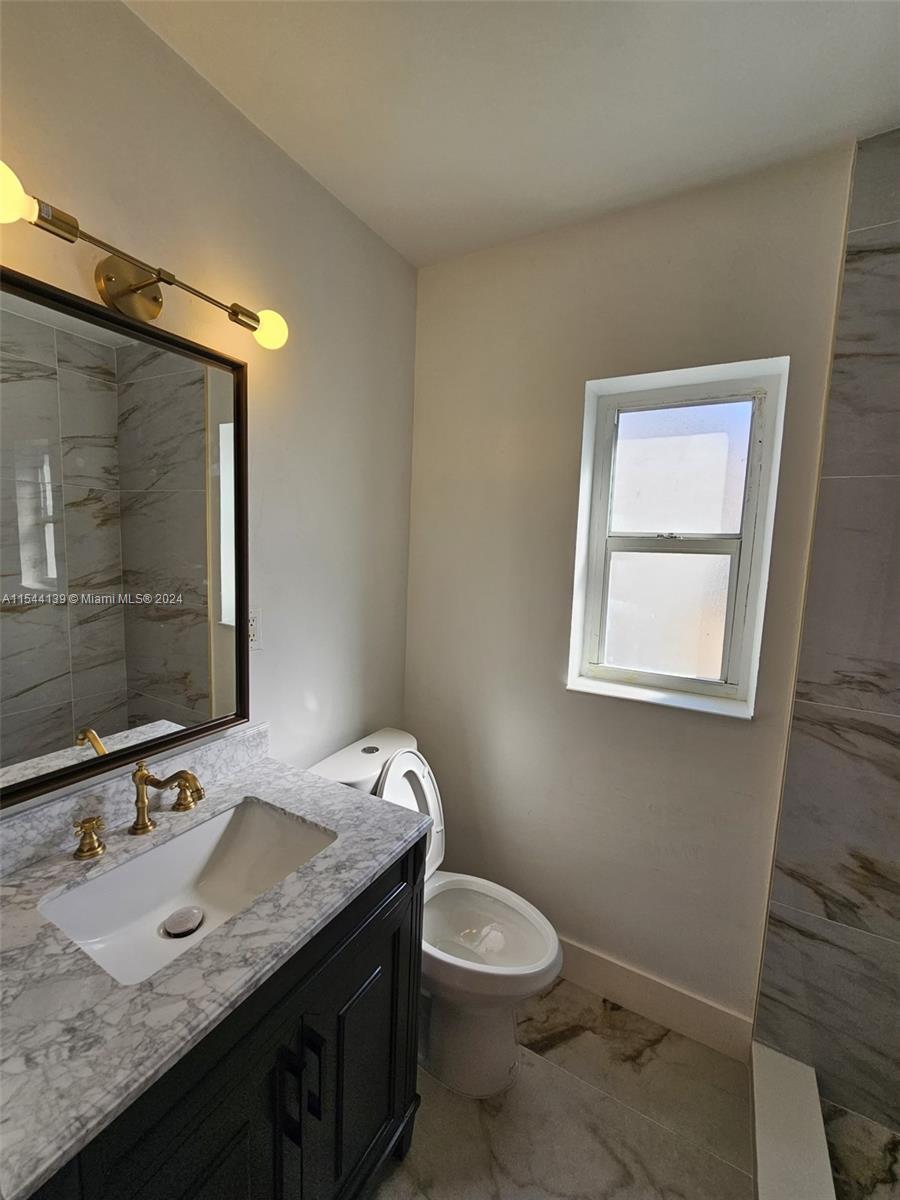 ISLE OF NORMANDY MIAMI VI - Residential Lease