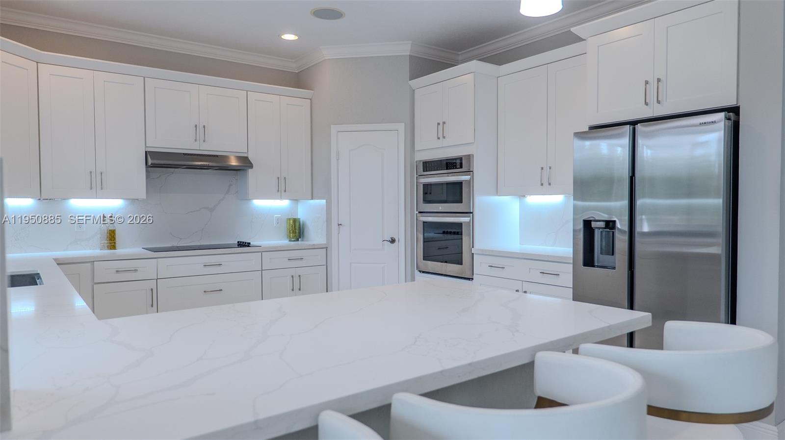 SUNSET LAKES PLAT TWO - Residential