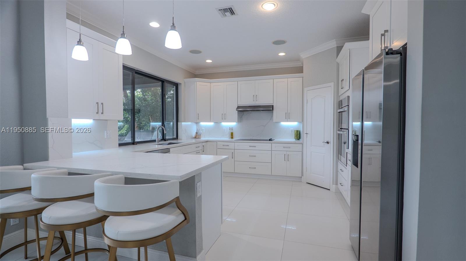 SUNSET LAKES PLAT TWO - Residential