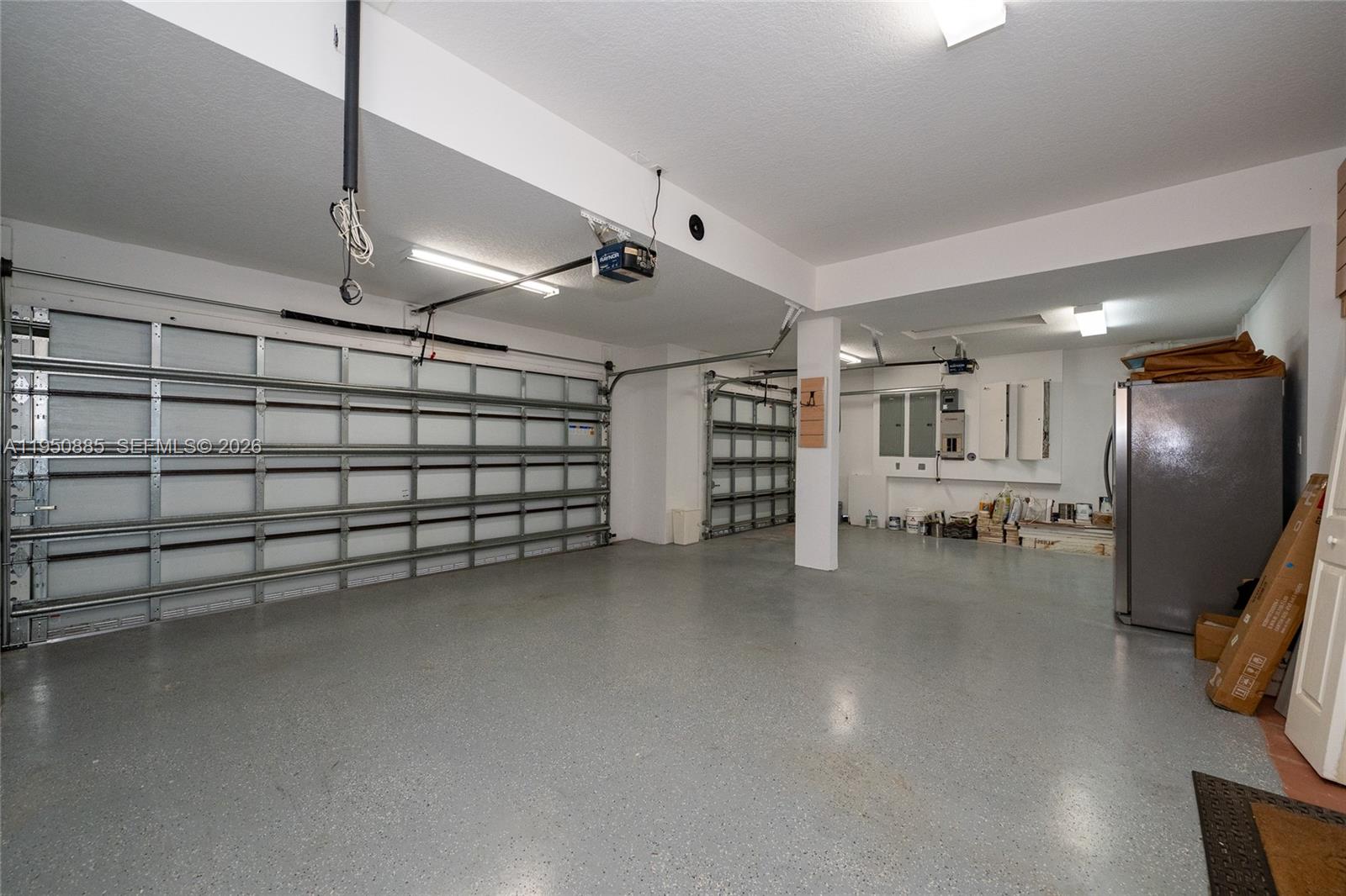 SUNSET LAKES PLAT TWO - Residential