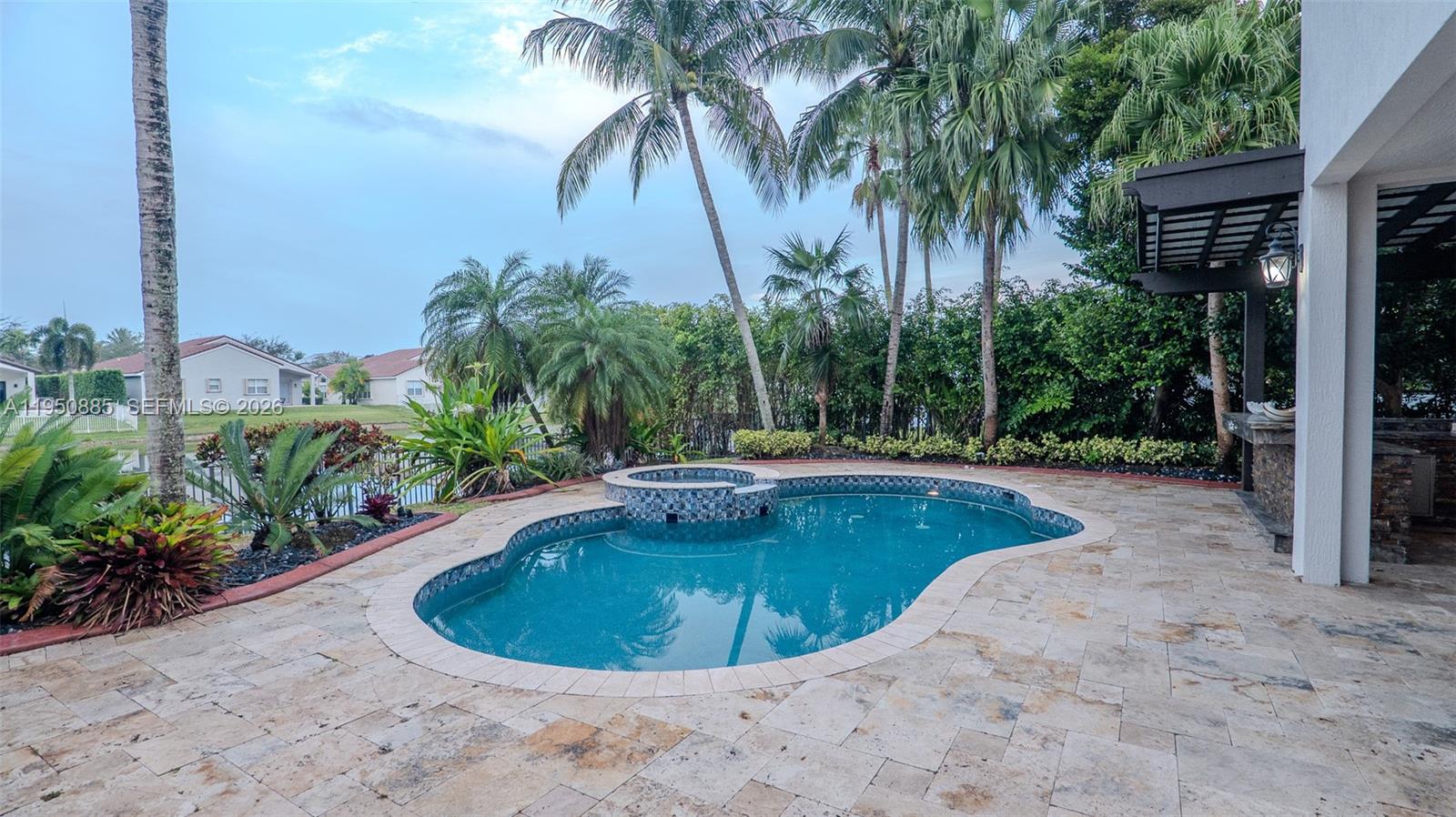 SUNSET LAKES PLAT TWO - Residential