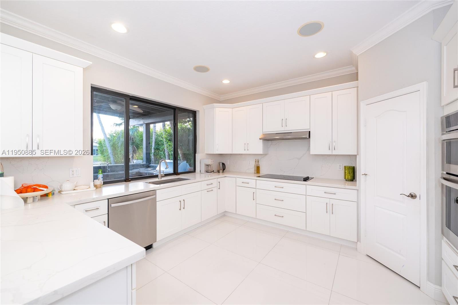 SUNSET LAKES PLAT TWO - Residential