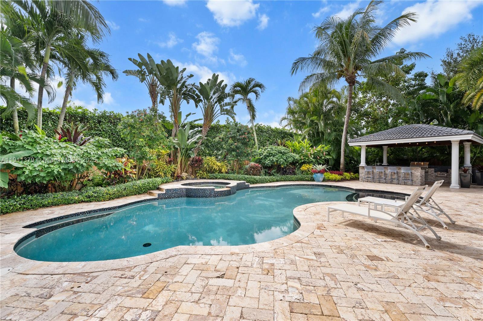 VALENCIA ACRES - Residential Lease