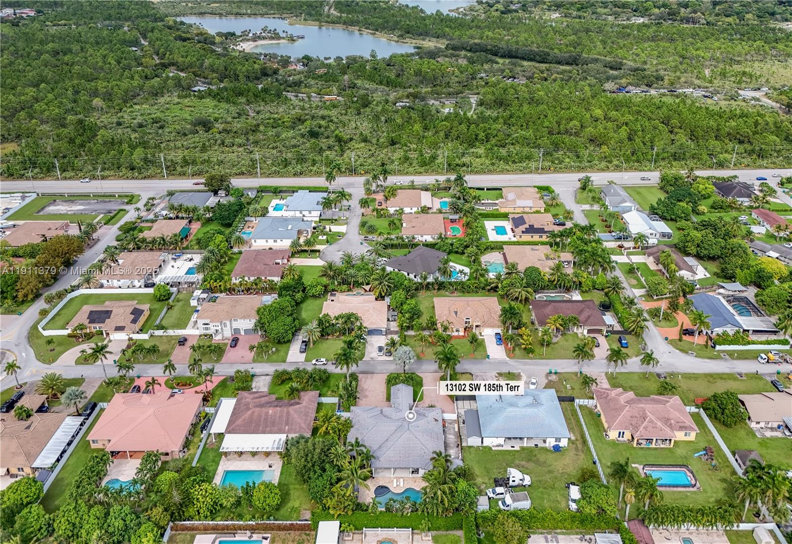 VALENCIA ACRES - Residential Lease