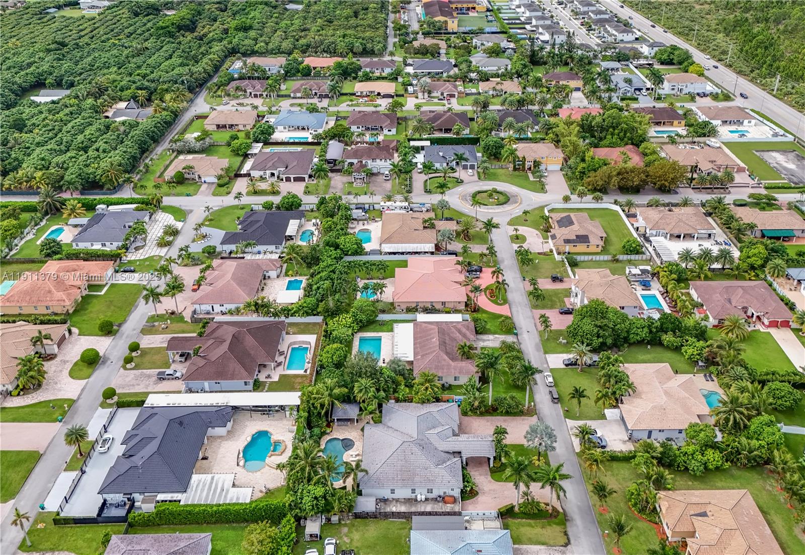 VALENCIA ACRES - Residential Lease