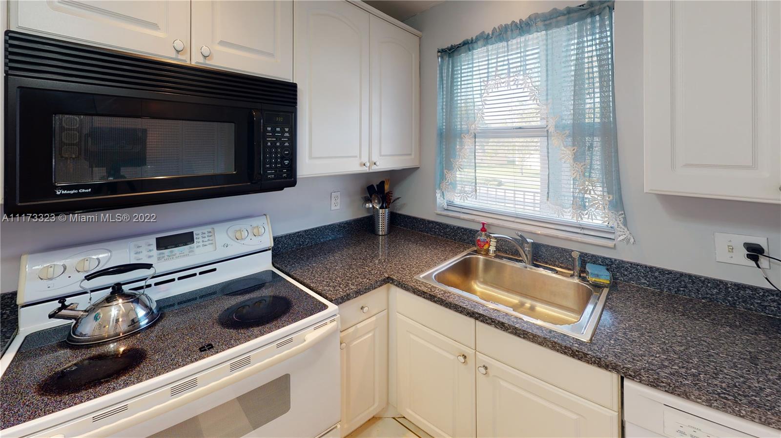 SUNRISE LAKES 81 CONDO - Residential