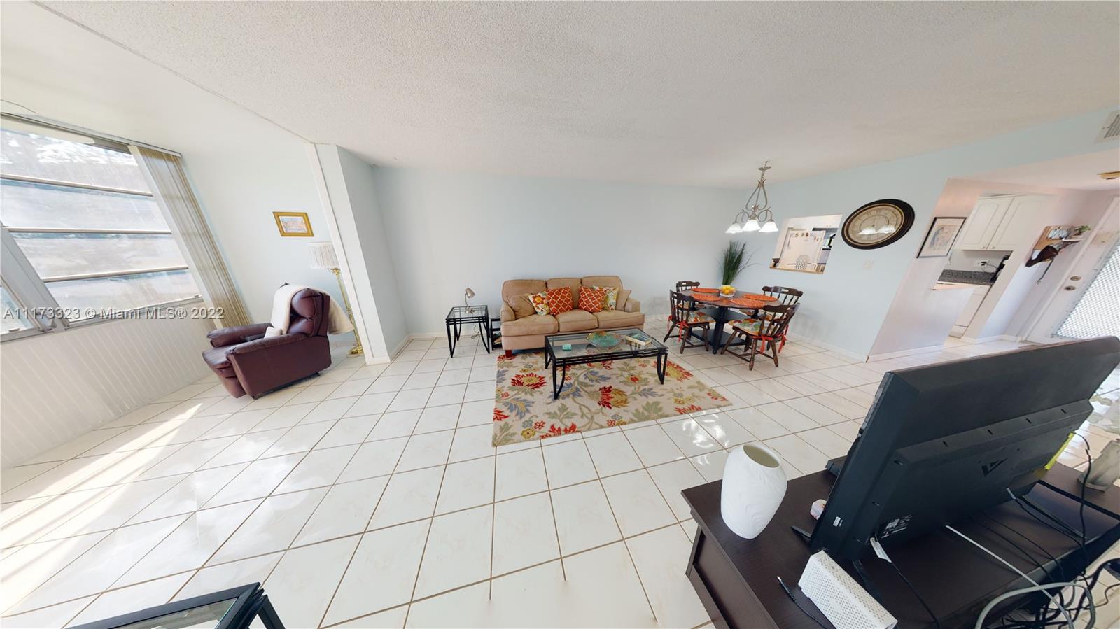 SUNRISE LAKES 81 CONDO - Residential