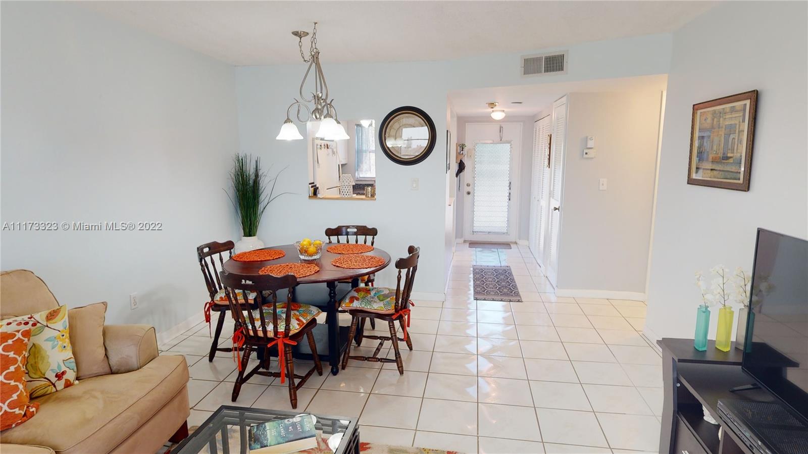 SUNRISE LAKES 81 CONDO - Residential