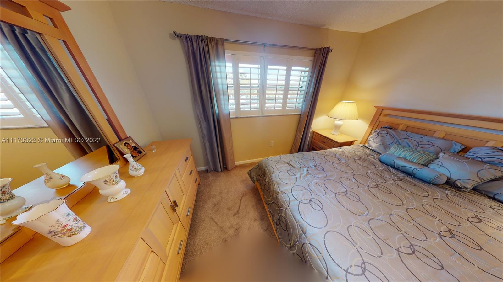 SUNRISE LAKES 81 CONDO - Residential