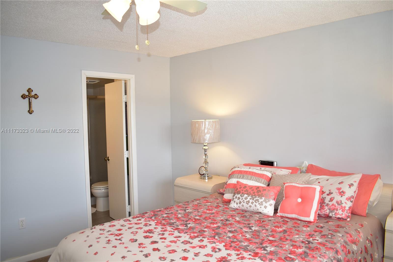 SUNRISE LAKES 81 CONDO - Residential