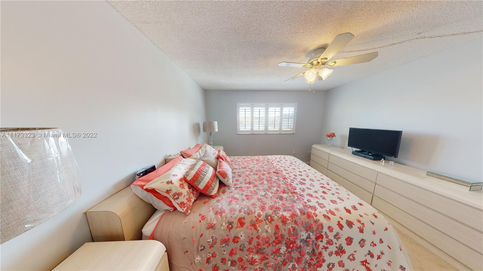 SUNRISE LAKES 81 CONDO - Residential