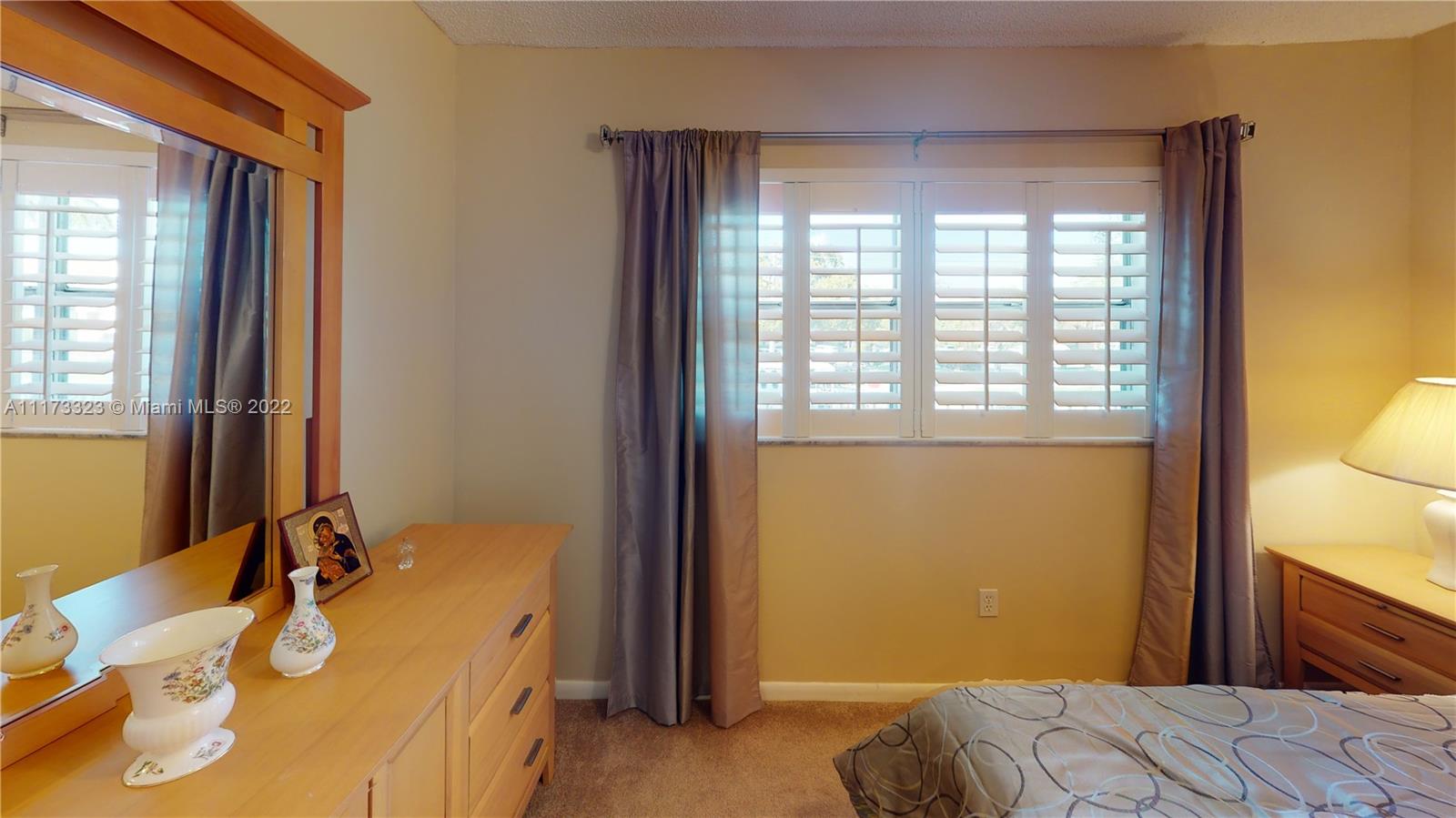 SUNRISE LAKES 81 CONDO - Residential