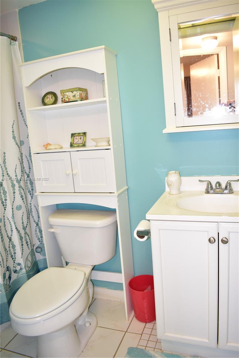 SUNRISE LAKES 81 CONDO - Residential