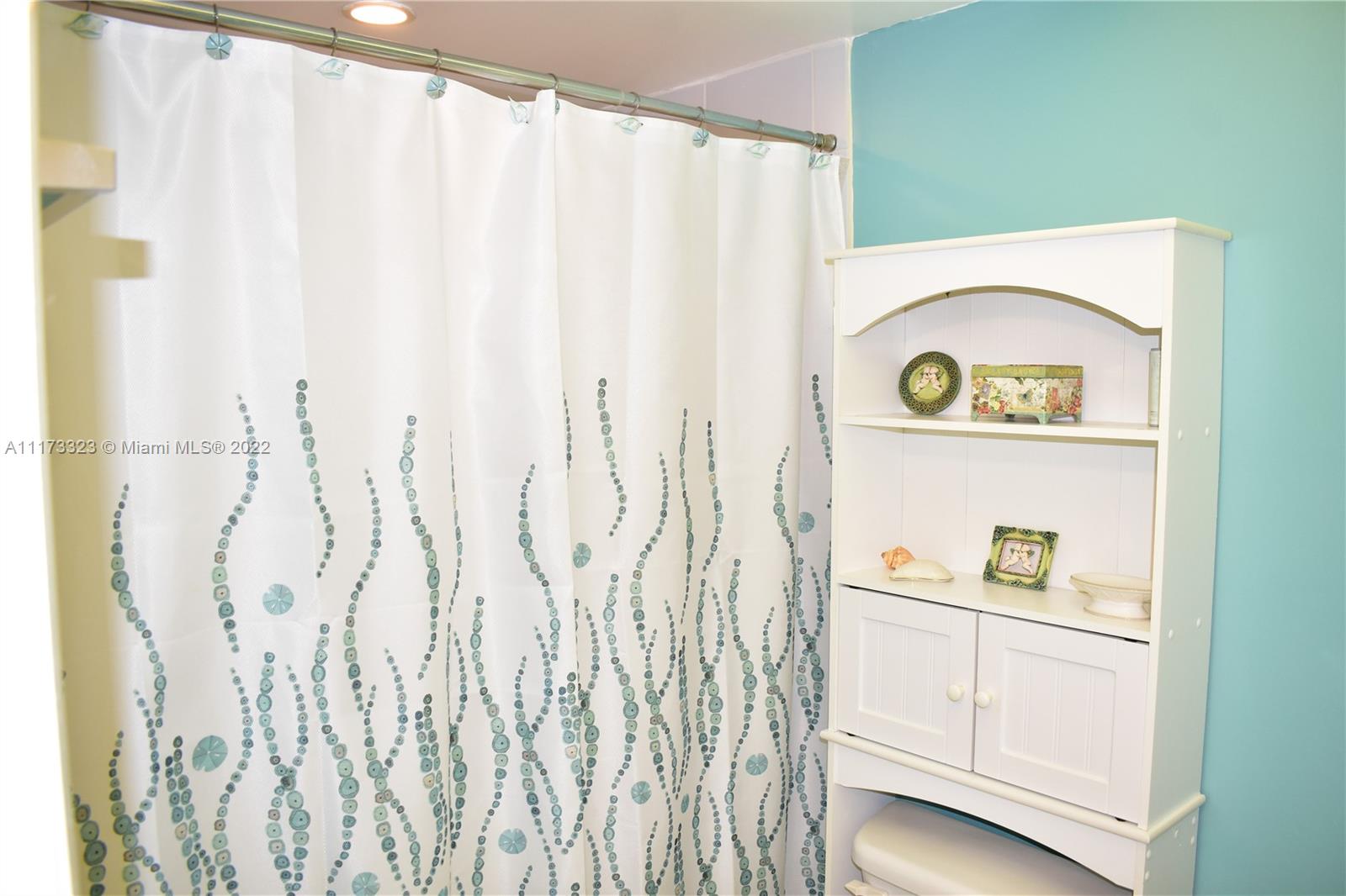 SUNRISE LAKES 81 CONDO - Residential