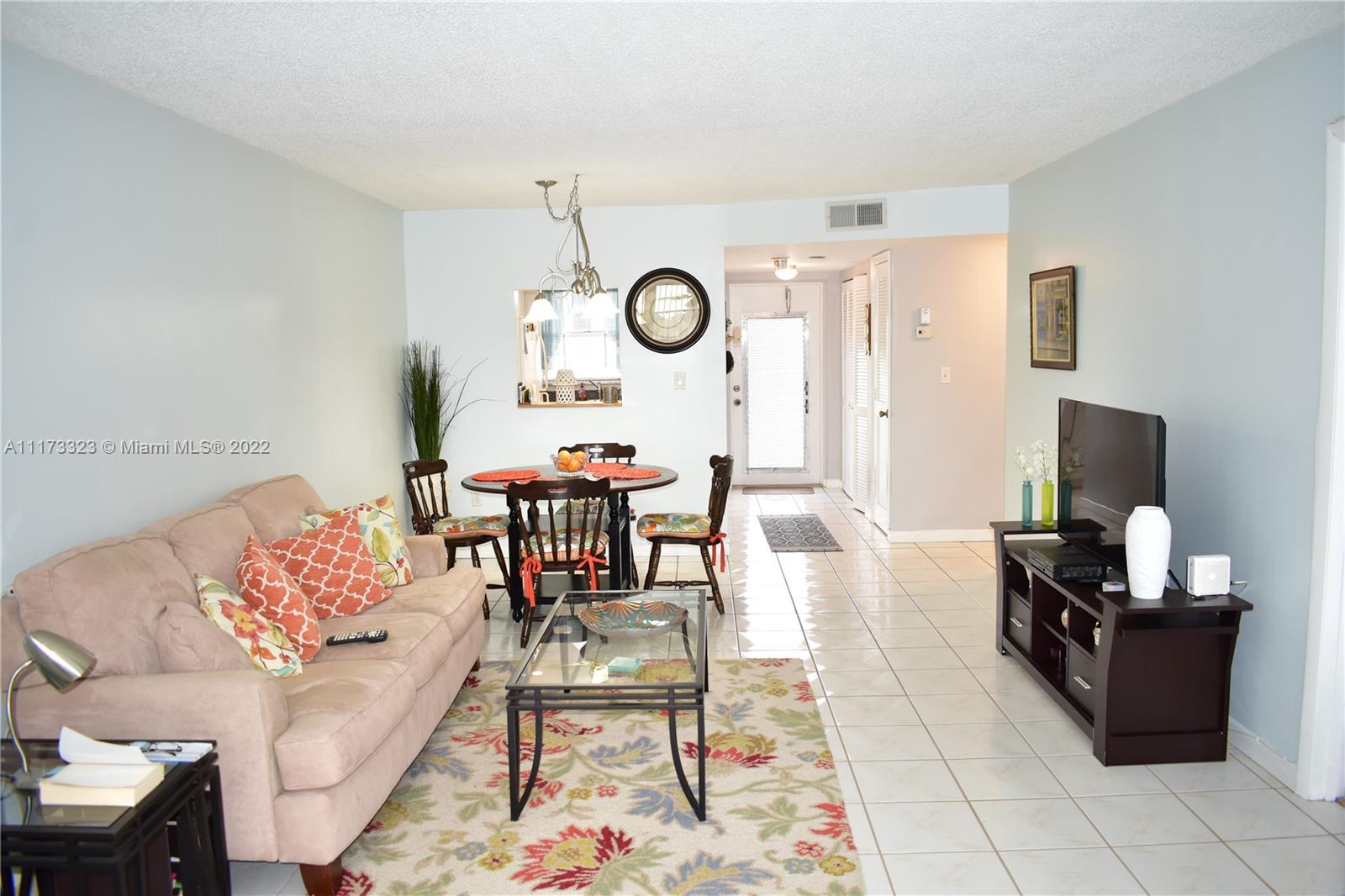 SUNRISE LAKES 81 CONDO - Residential