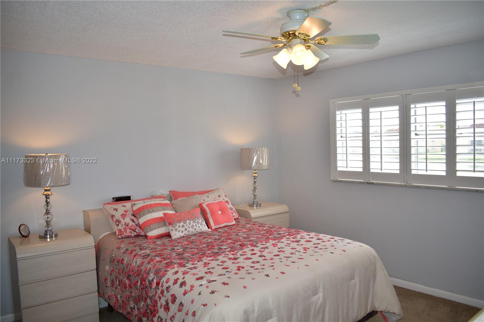 SUNRISE LAKES 81 CONDO - Residential