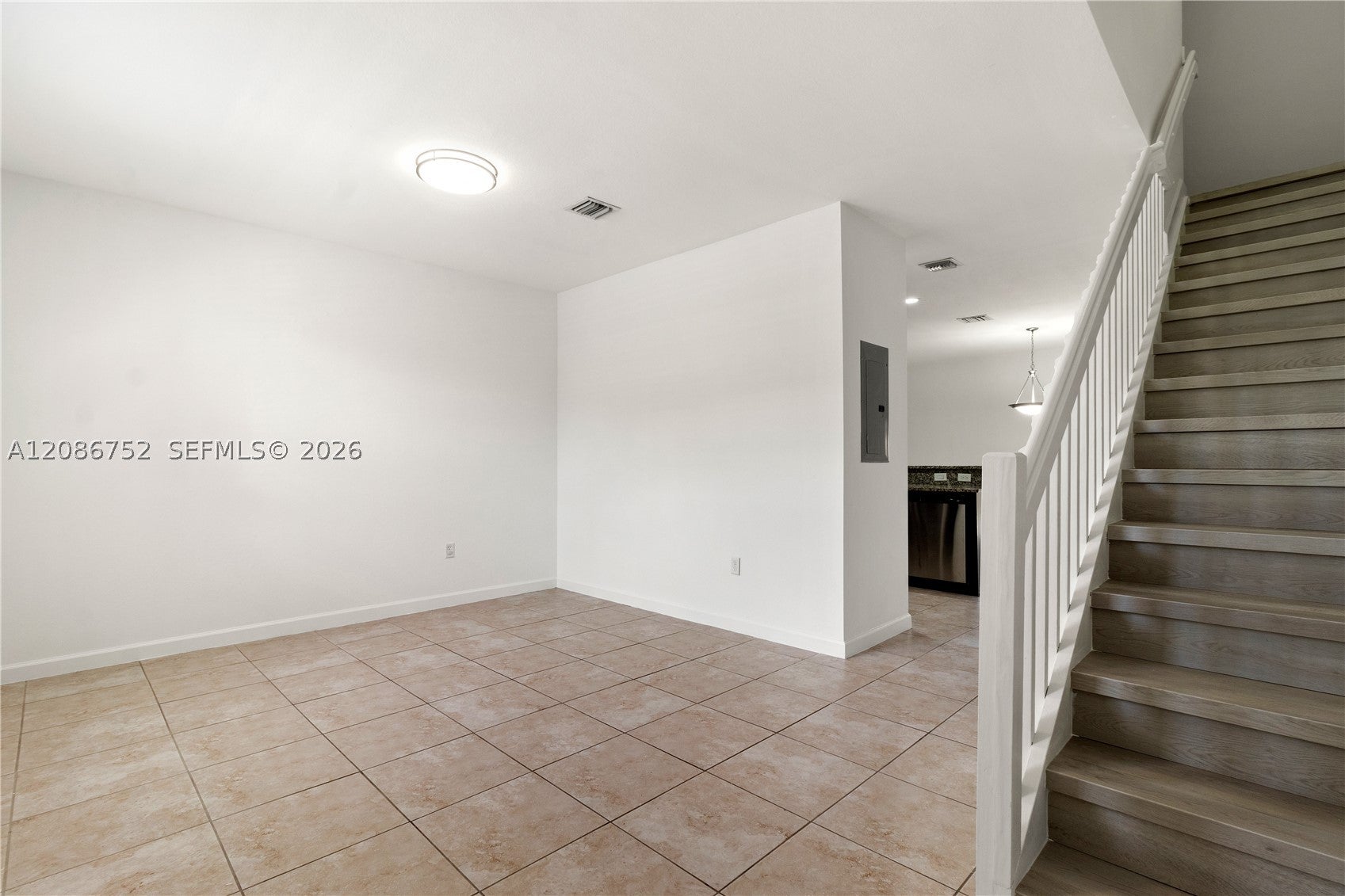 3217 SE 4th St 3217