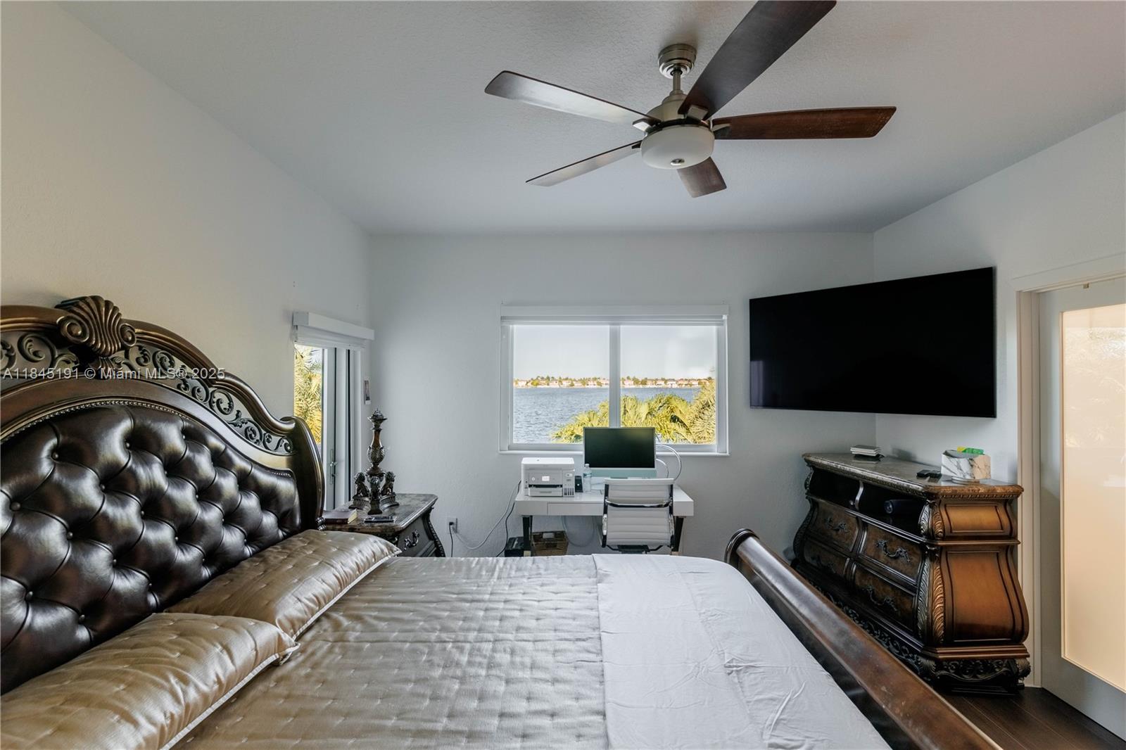 TWIN LAKE SHORES WEST - Residential