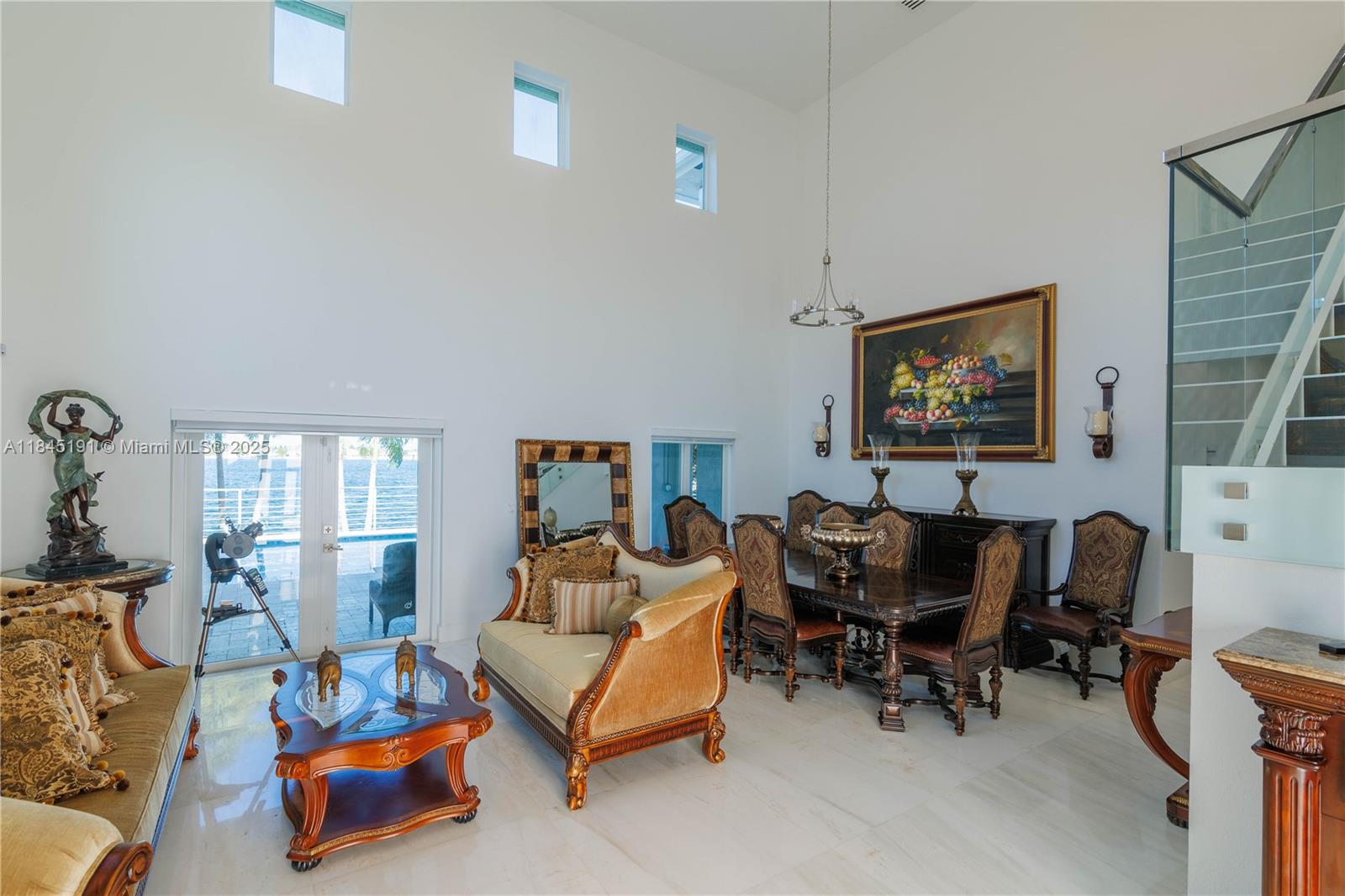 TWIN LAKE SHORES WEST - Residential