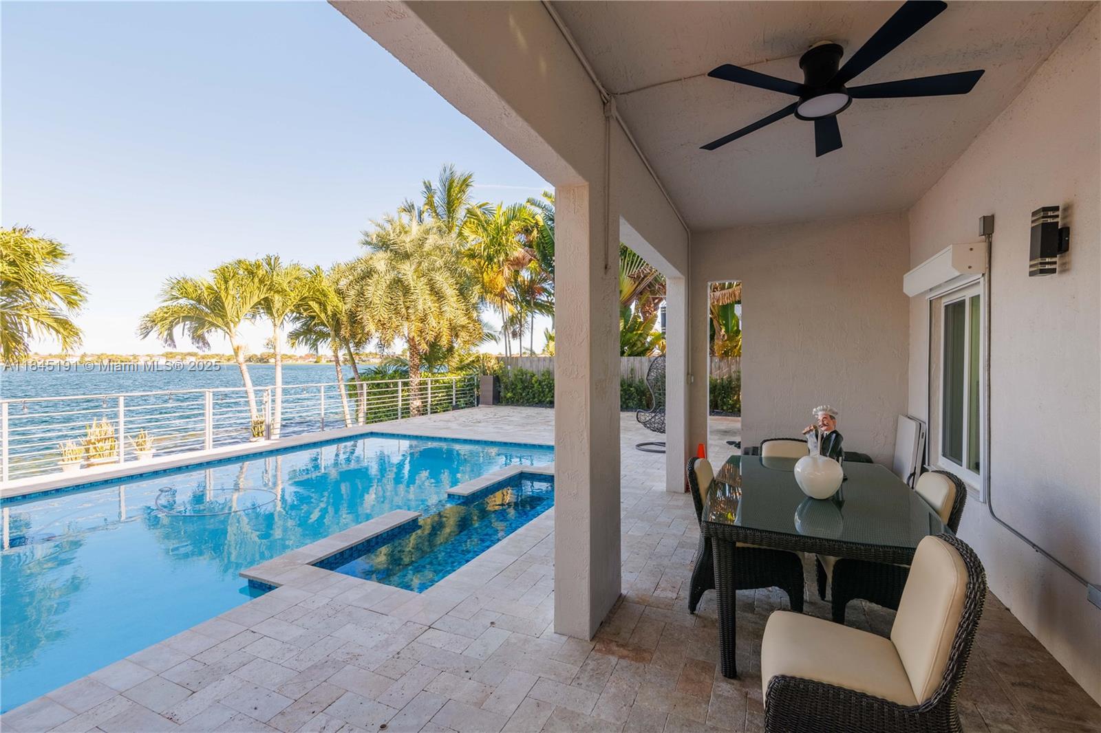 TWIN LAKE SHORES WEST - Residential