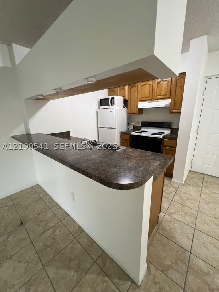 View photos, virtual tours, details... 450 S Park Rd 5-205