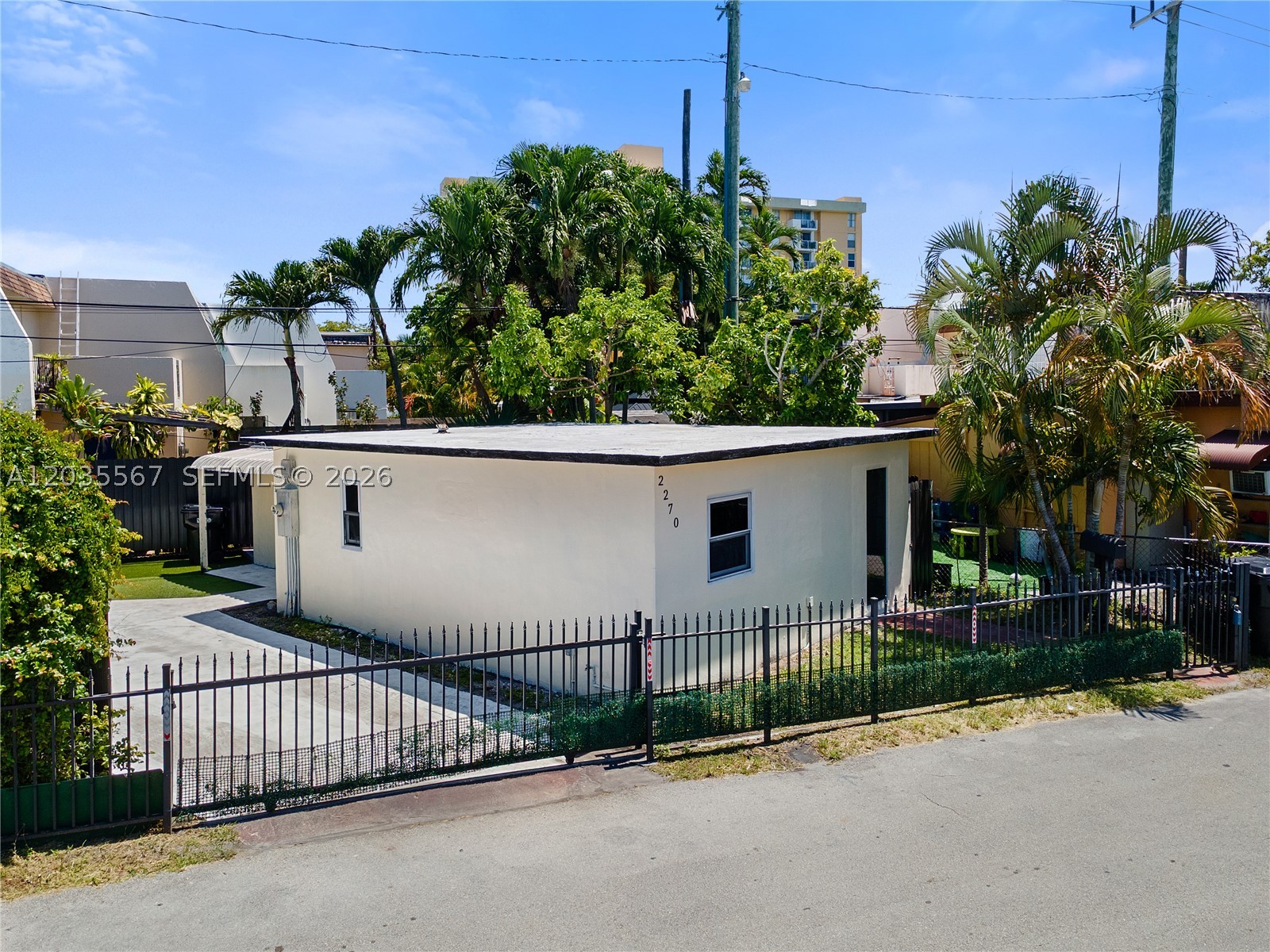 2270 NE 135th Ter 1