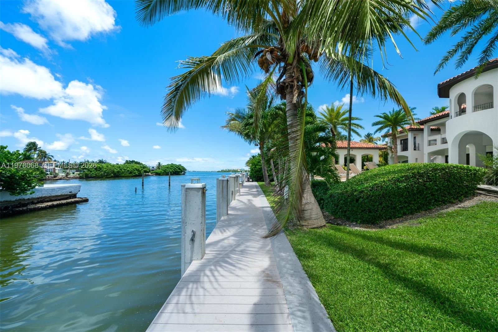 BAYSHORE ESTATES - Residential