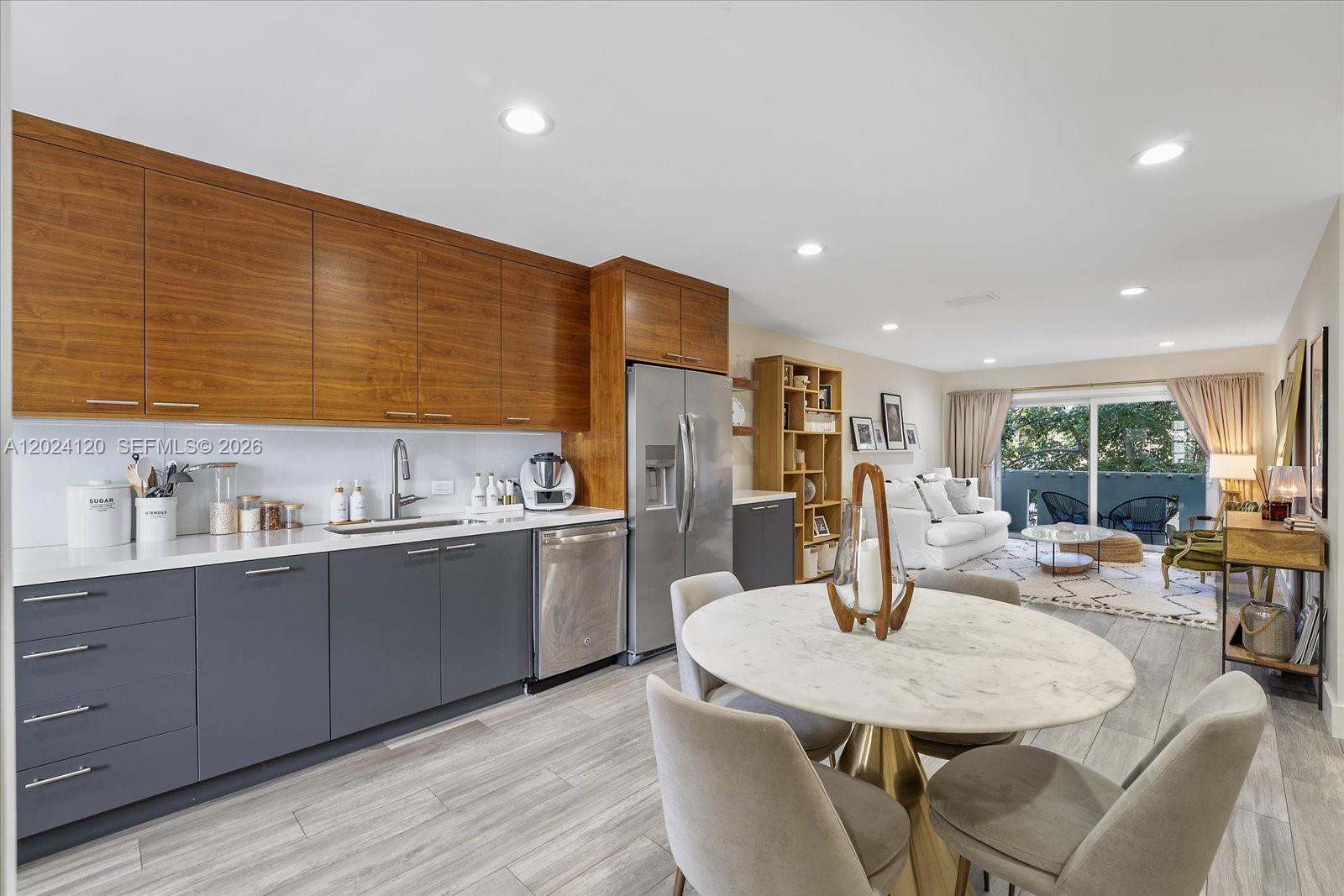BLUE PELICAN CONDO - Residential