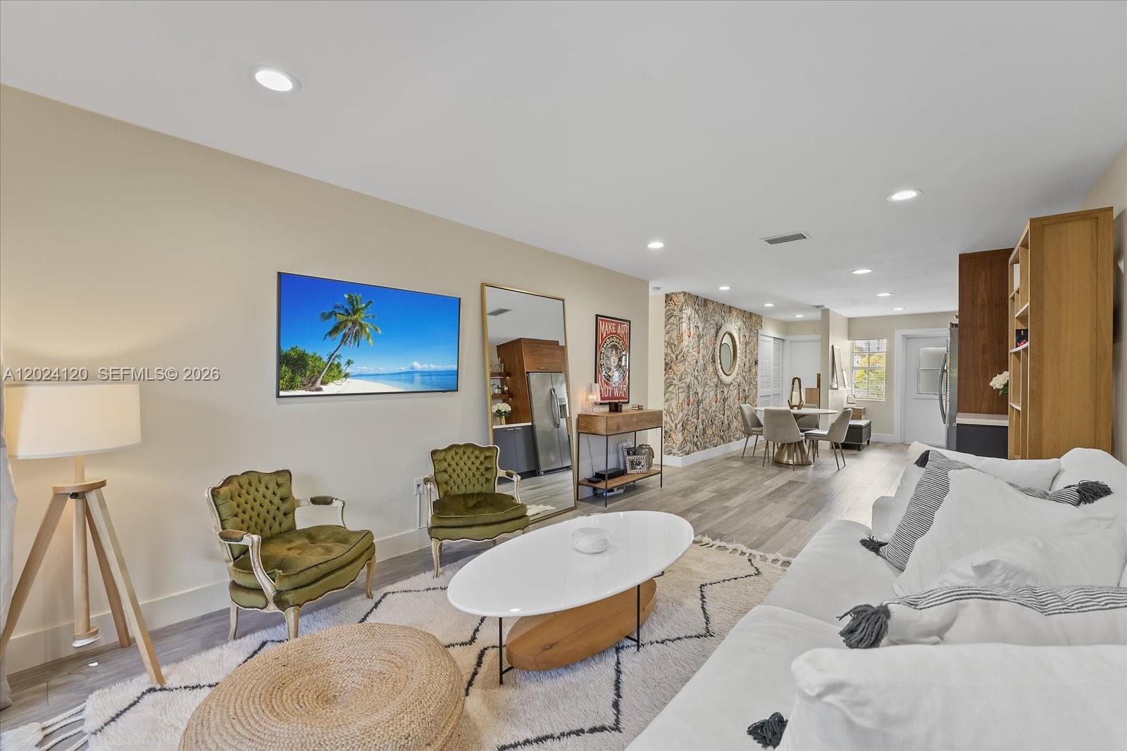 BLUE PELICAN CONDO - Residential