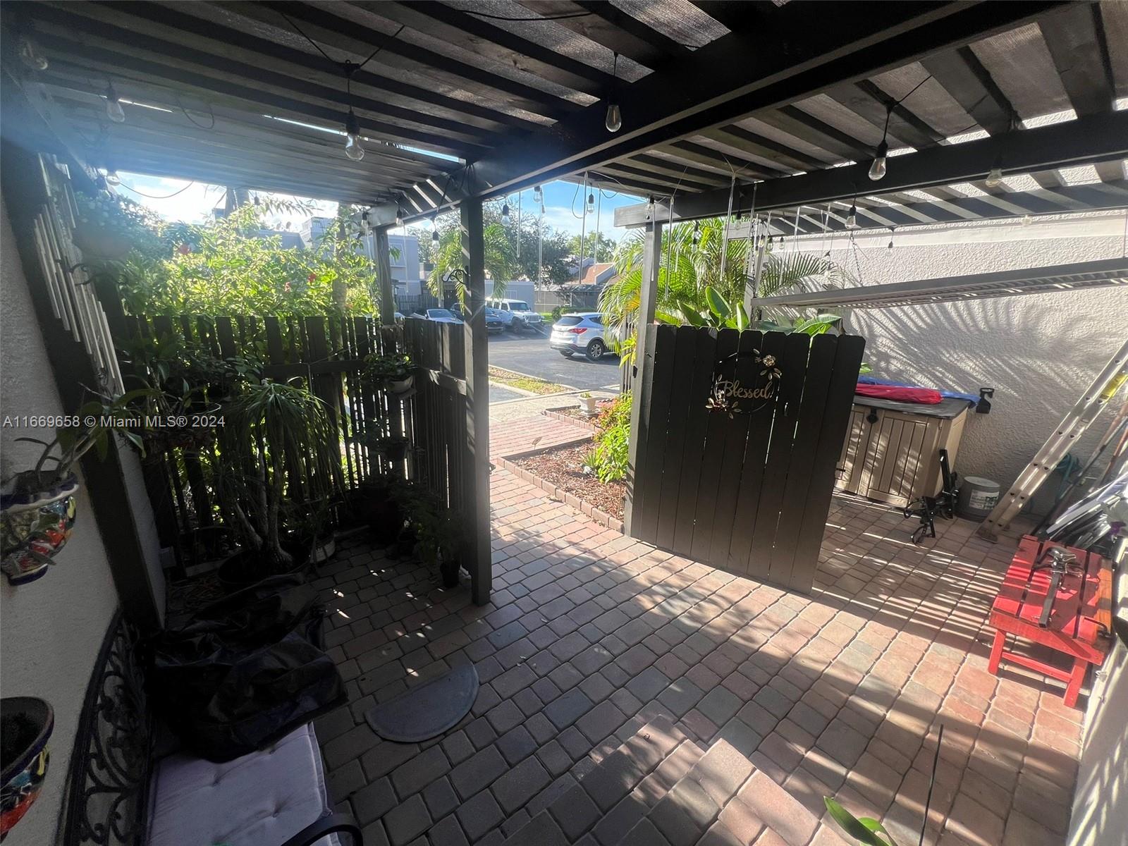 EVERGLADES SUGAR & LAND - Residential
