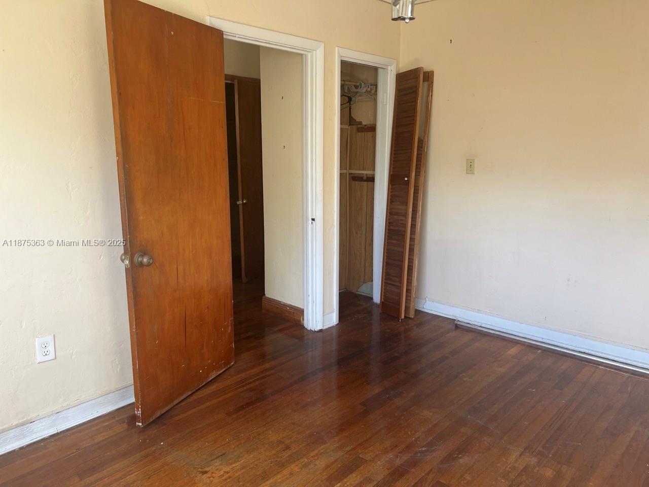 GRIFFING BISC PARK EST - Residential