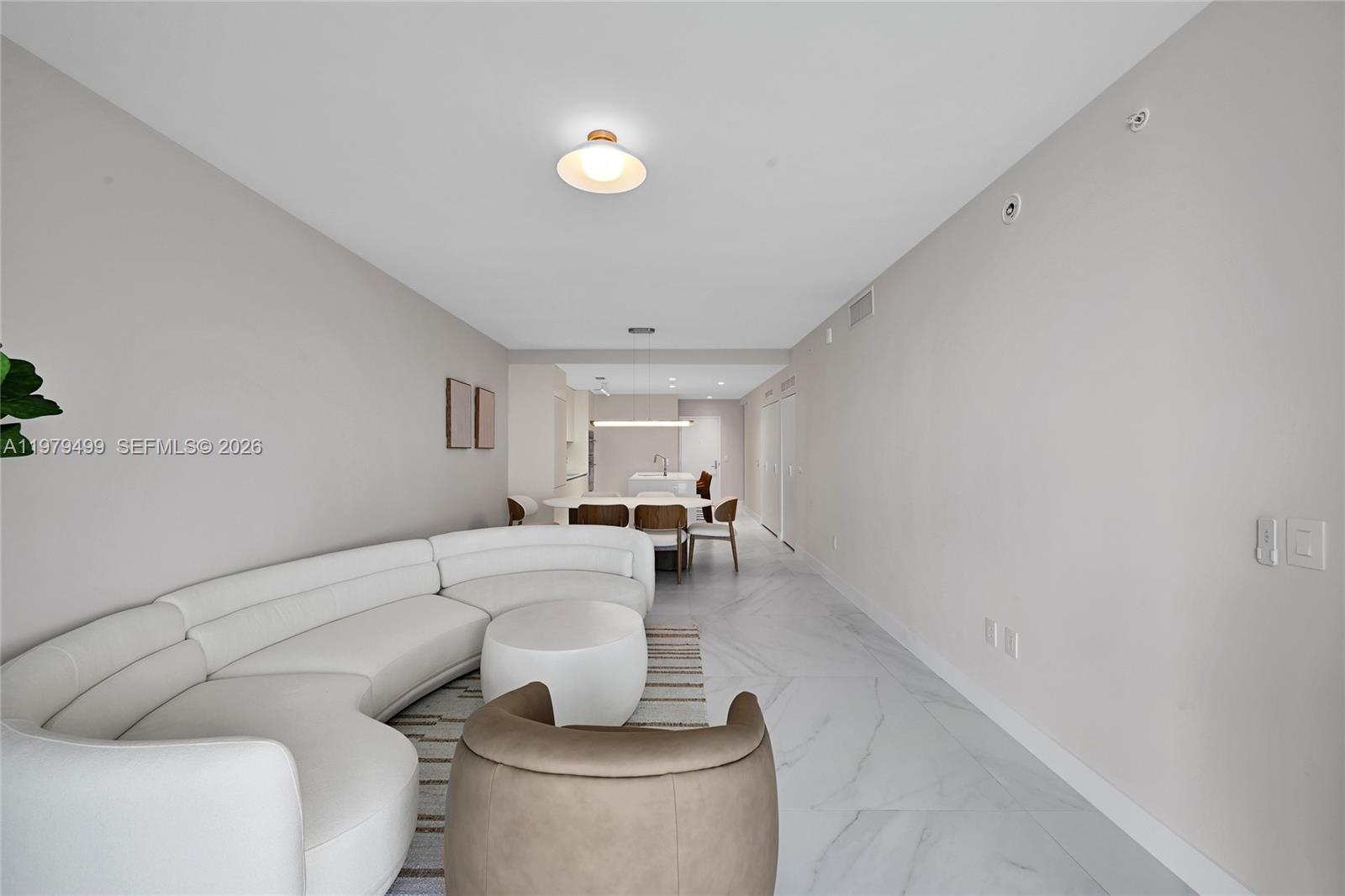 ARIA RESERVE SOUTH CONDO - Residential Lease