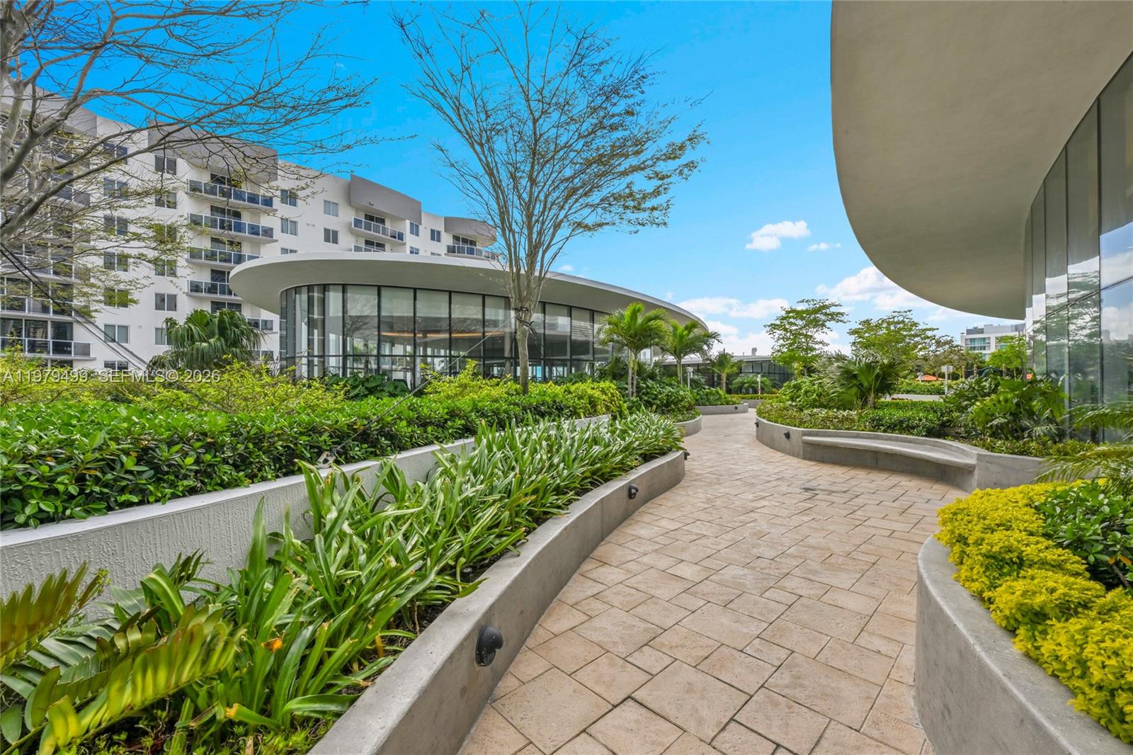 ARIA RESERVE SOUTH CONDO - Residential Lease