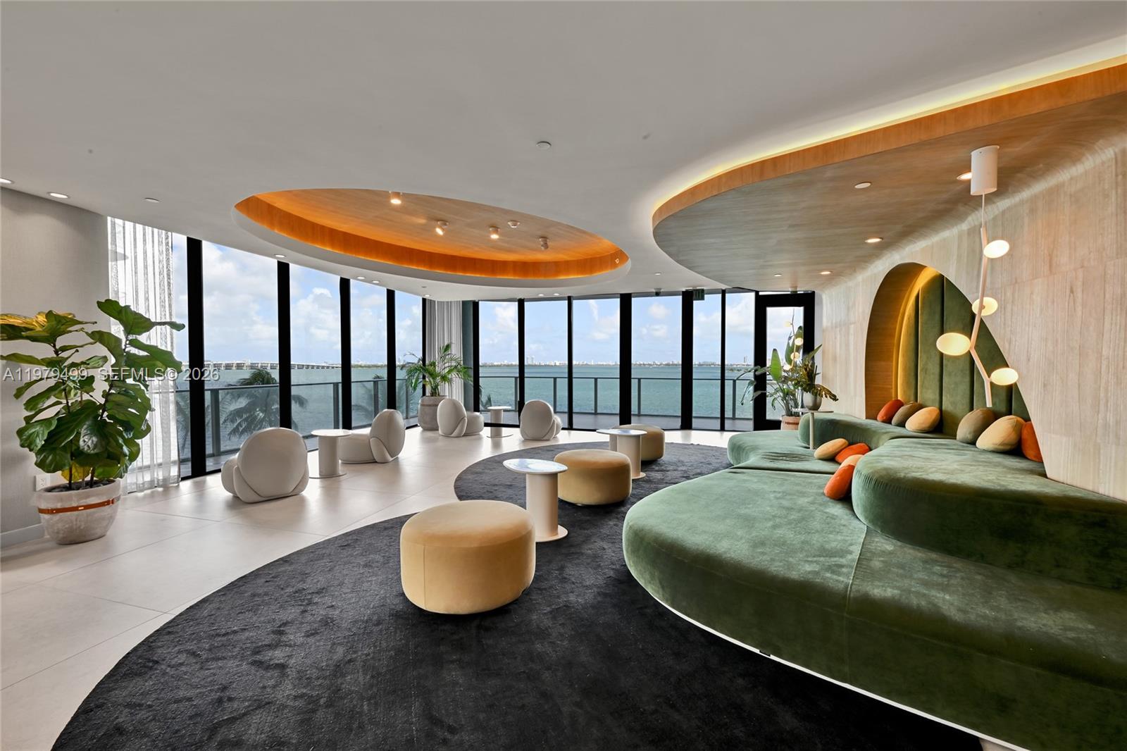 ARIA RESERVE SOUTH CONDO - Residential Lease