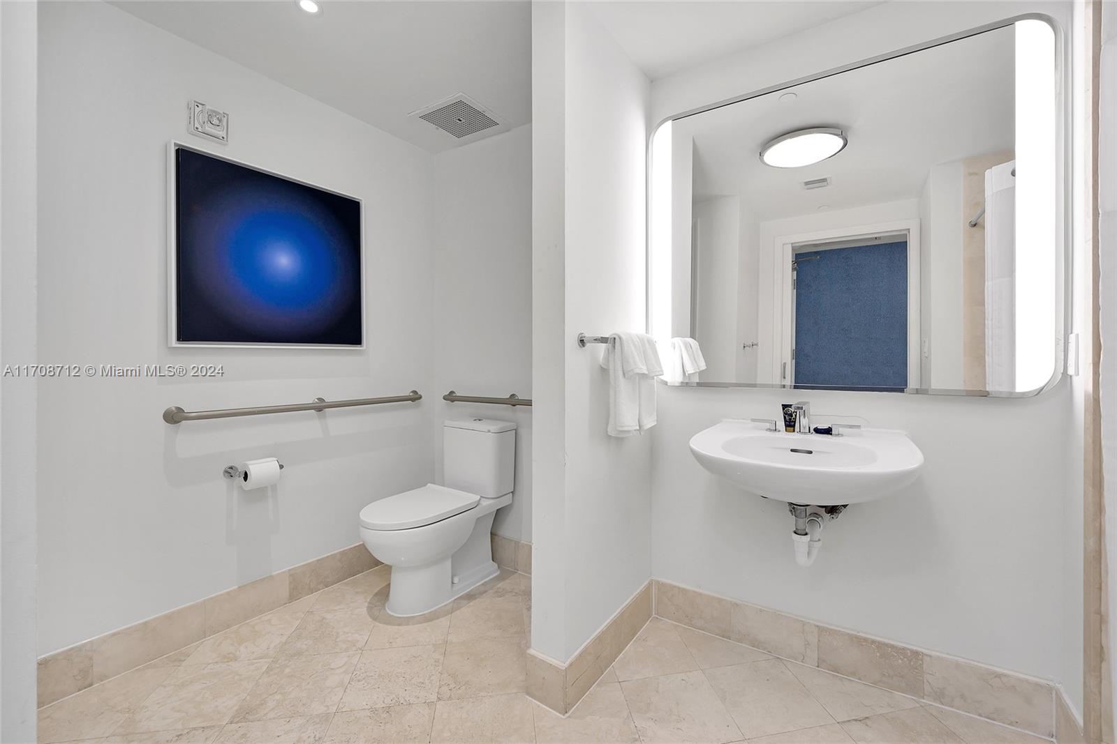FONTAINEBLEAU II CONDO - Residential