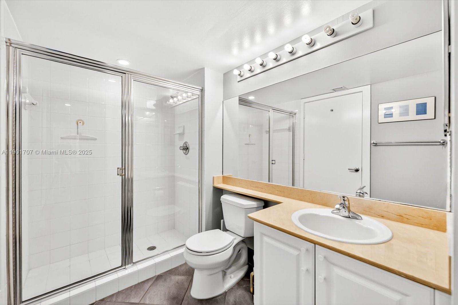 YACHT CLUB AT PORTOFINO C - Residential