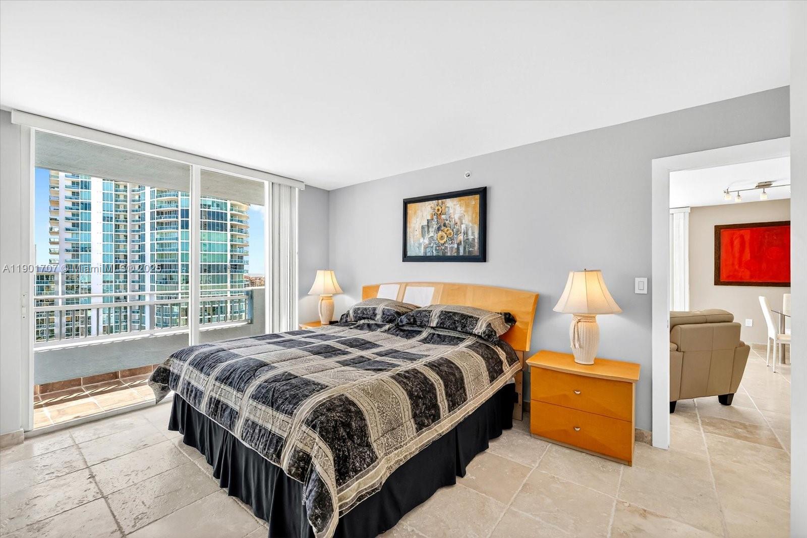 YACHT CLUB AT PORTOFINO C - Residential