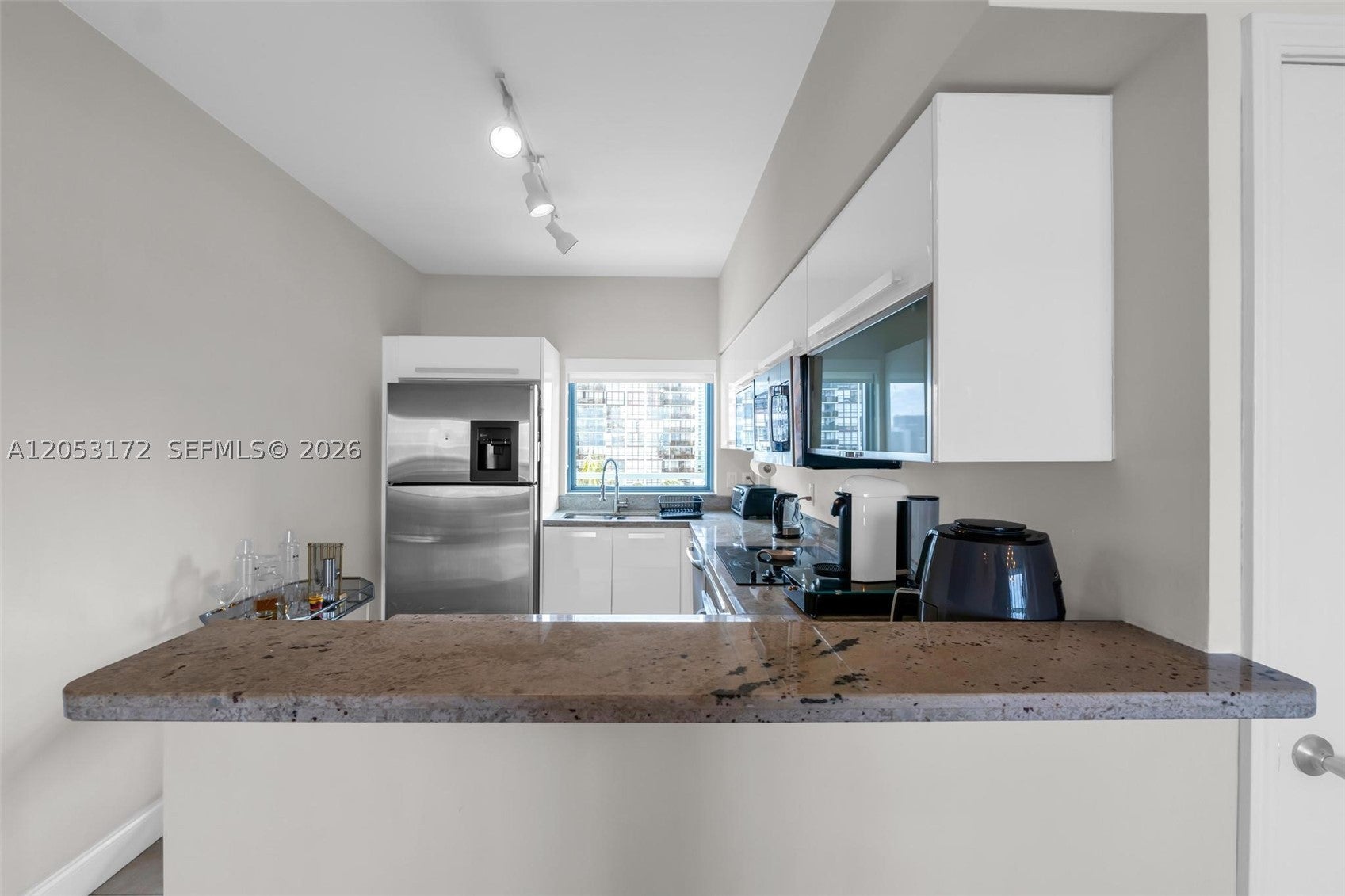 601 NE 36th St 904