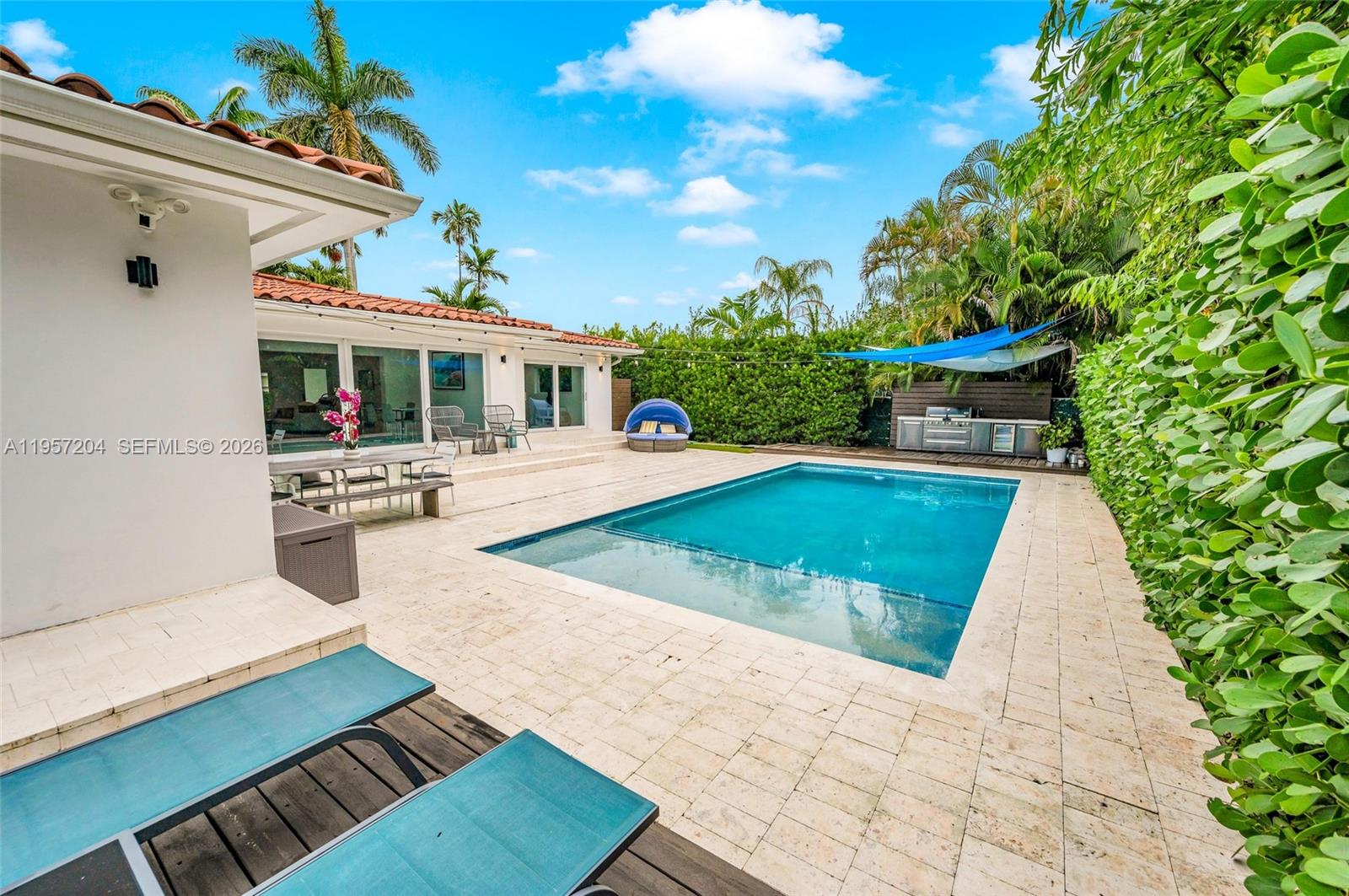 EVENINGSIDE - Residential Lease