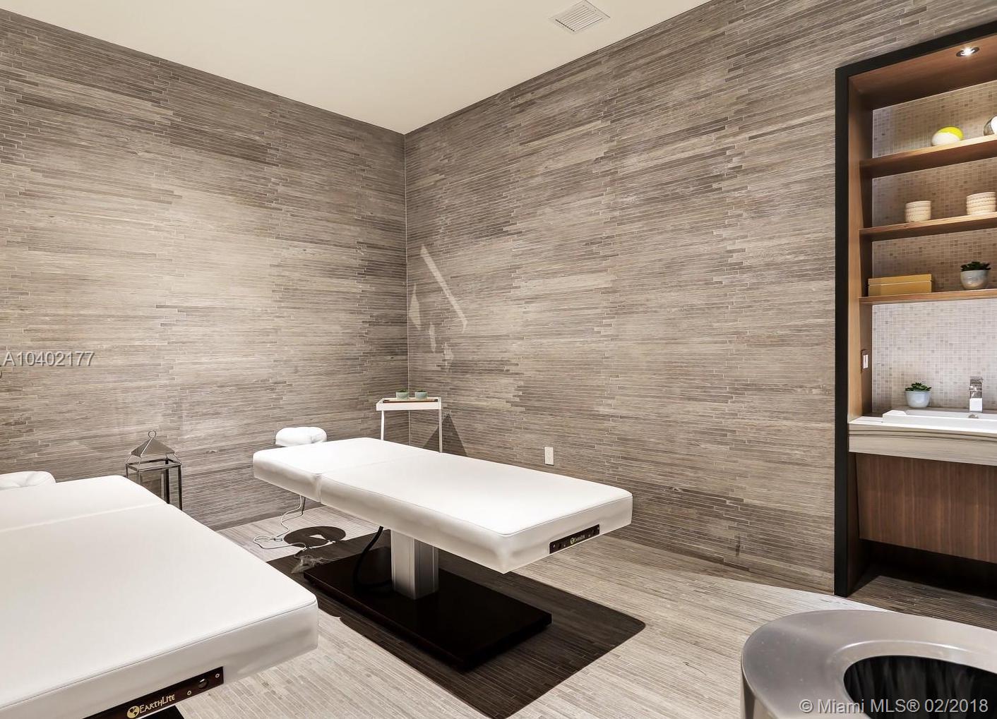 BRICKELL HEIGHTS EAST CON - Residential Lease