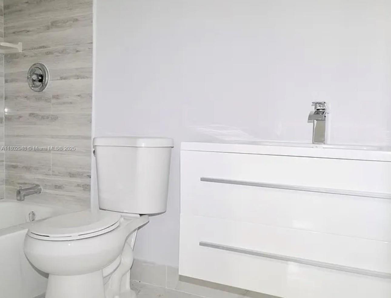 Hollybrook Condominiums - Residential