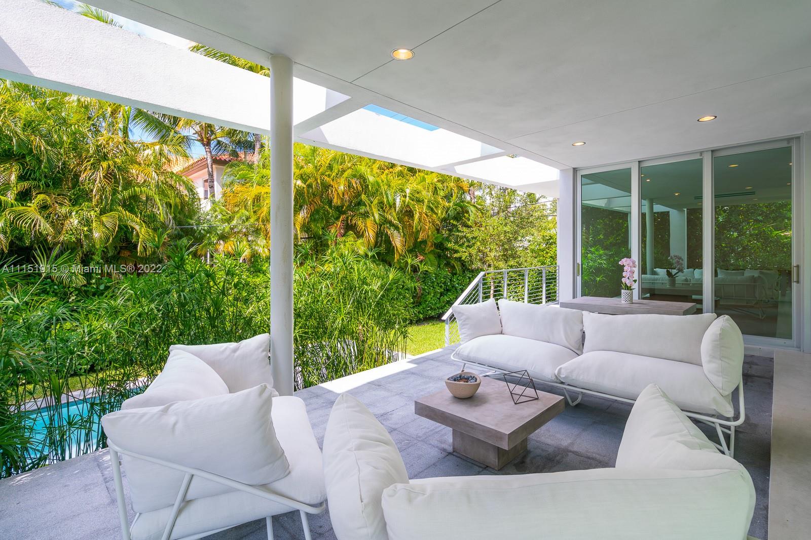 TROPICAL ISLE HOMES SUB - Residential