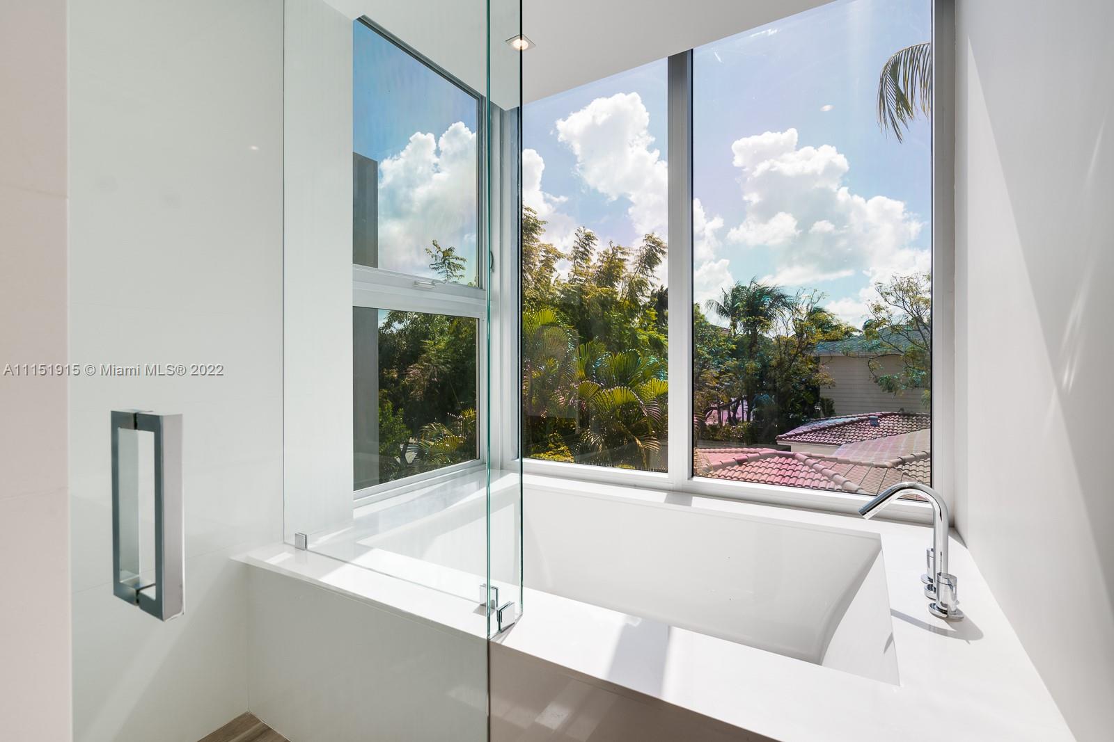 TROPICAL ISLE HOMES SUB - Residential