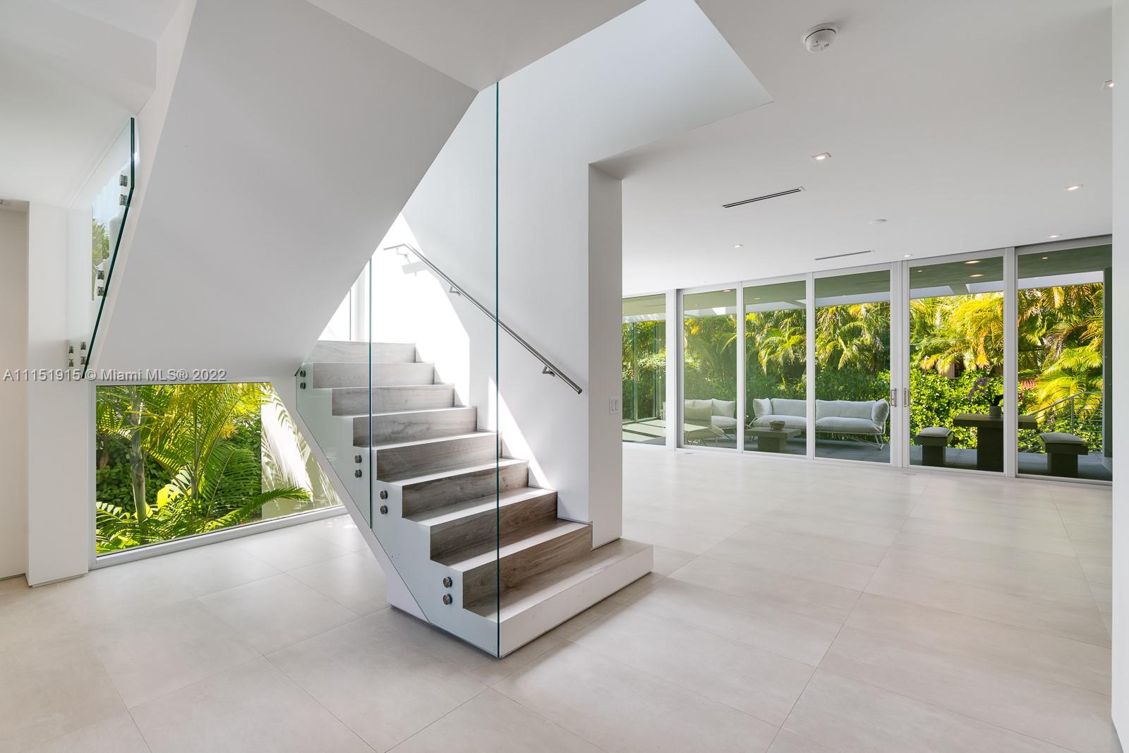 TROPICAL ISLE HOMES SUB - Residential